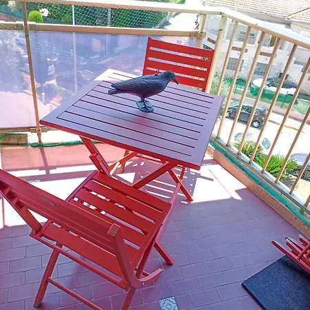 Rose Garden Yourhosthelper *